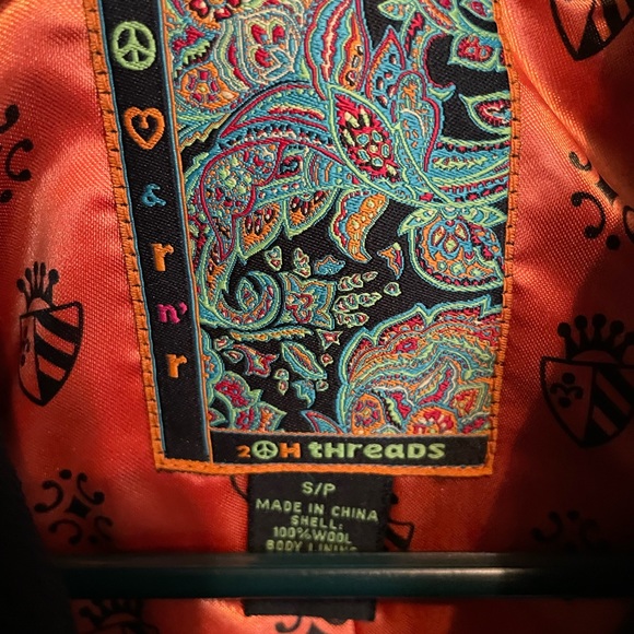 *NWT* Ladied 2OH Threads Jacket Size Small - Picture 4 of 9